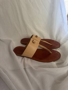 Women’s Tan Leather Slide Sandals - Classic Thong Style Lucky Brand Size 7.5